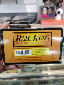 MTH Chesapeake & Ohio 0-27 Streamlined Baggage Car 30-6141B #307 - Bild 1 von 8