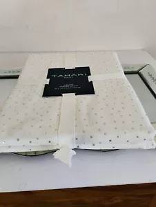 Tahari Home Tablecloth Textured White & Silver Sheen Polka Dots 60" x 120" - Picture 1 of 4