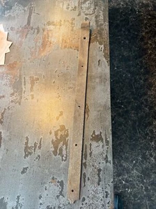 "Antigua bisagra de correa de puerta de granero de hierro forjado a mano 31 5/8""" - Imagen 1 de 4