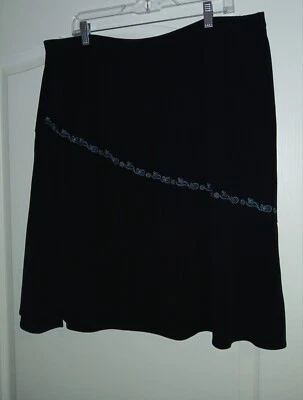 CASUAL CORNER ANNEX 2X Black Knee Length Skirt Blue Embroidery Stretchy - Image 1 of 3