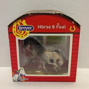 Breyer Stablemates Pferd mit Fohlen Set #5390 hellbraun/schwarz 2018 Neu - Bild 1 von 8