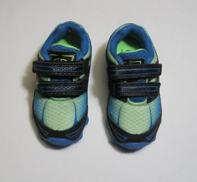Zapatos deportivos azules para niños pequeños nuevos con etiquetas, C9 de Champion Foto 1 de 4
