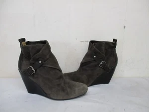 Nine West Orro dunkelgrau Wildleder Leder Schnalle Keilabsatz Stiefeletten Größe 10 M - Bild 1 von 8