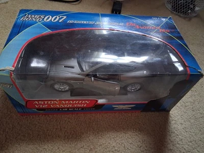 1:18 Scale James Bond 007 Aston Martin V12 Vanquish Die Another Day Diecast Car - Image 1 of 3