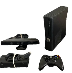 Microsoft Xbox 360 Slim S 4GB Console Bundle With Kinect, Controller & Cords - Picture 1 of 1
