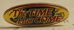 The Time Has Come Stretched Globe Earth Vintage Logo Hat Lapel Gold Tone Pin 1.2 - Bild 1 von 5