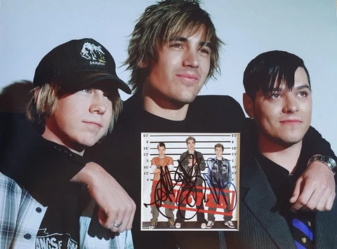 BUSTED Multi Signed 16x12 Photo Display CHARLIE SIMPSON COA Cover