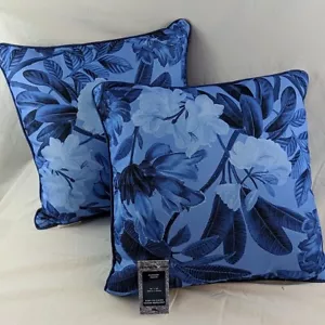 x2 TOMMY BAHAMA Blue Tropical Leaf Floral Throw Pillow Set Outdoor 18" Patio - Picture 1 of 8