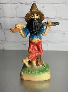 Estatua de plástico Hillbilly vintage recuerdo gnomo barba rifle decoración Hong Kong - Imagen 1 de 6