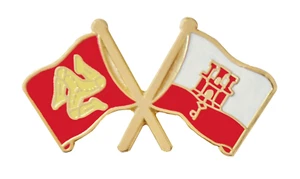 Gibraltar Flag & Isle Of Man Flag Friendship Courtesy Pin Badge - Picture 1 of 2