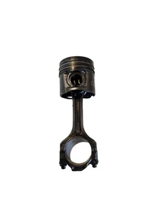 Man Piston With Con Rod 4681301 Engine Type D0834 Lfl02 Genuine Le140 4.6Td 2002 - Picture 1 of 15