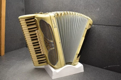 Frederici La Diamante 4 Chörig Musette 120 Bässe  VIDEO #453 - Bild 1 von 4