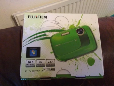 Fujifilm Finepix Z35 10MP Digital Camera - Green RARE NEW - Image 1 of 4
