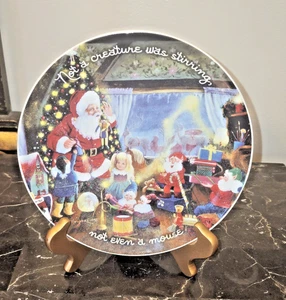 burton +Burton 8" Holiday Gift / Christmas Plate Decoration with Stand - Picture 1 of 9