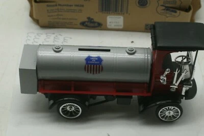 1910 Mack Tanker Bank w/Key Ertl Collectible Union Oil Company Die-Cast 1997 NEW - Image 1 of 4