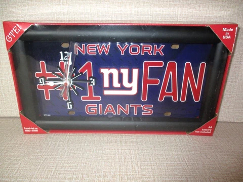 New York Giants Wall Clock Quartz #1 Fan Rectangular Packaged *NwT *Made in USA Cover