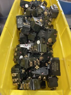 Cantidad 5 INTERRUPTOR MONEDA CEREZA F53-03R Foto 1 de 3