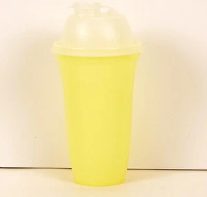 Batidora batidora batidora rápida amarilla Tupperware de colección 844-1 tapa opaca usada en excelente estado - Imagen 1 de 3