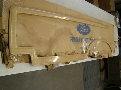 Nuevo de Lote Original Ford 1977 1978 Station Wagon Rueda Labio Moldura Cuarto Country Squire Foto 1 de 4