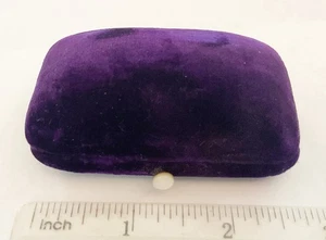Antike Schmuckschatulle aus Samt, lila mit Druckknopf - Bild 1 von 5
