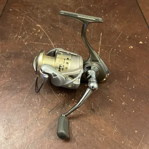 Carrete de pesca Quantum Catalyst PTI 30 L41 - Imagen 1 de 7