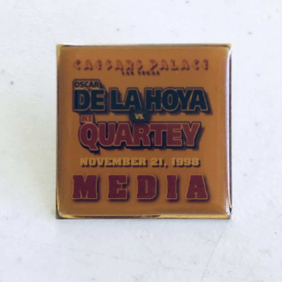 Oscar De La Hoya vs Ike Quartey Press Media Pin - Image 1 of 1