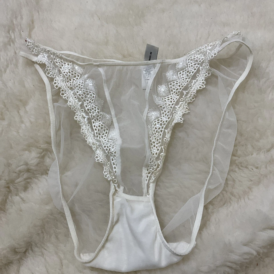 复古 Felina 丁字裤内裤蕾丝前蝴蝶结细节 #0432 — 第 1/4 张图片