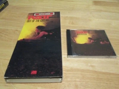Ratt - Out Of The Cellar Rare Longbox Hard To Find Foto 1 de 4