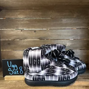 New Womens UGG Puffy Black White Maxi Wavelength Ankle Booties Boots Size 8 M - Picture 1 of 6