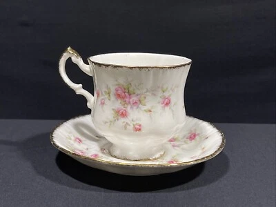 Paragon Victoriana Rose Bone China Footed Tea Cup England Vintage 1980's - Image 1 of 4