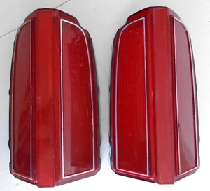 1974 OLDSMOBILE 98 PAIR OF TAIL LIGHT LENSES. 5942736. GUIDE 3C. - Foto 1 di 8