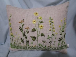 Decorative Throw Pillow-Yellow Daisies/Wildflowers Floral/Crewel/Embroidered - Picture 1 of 1