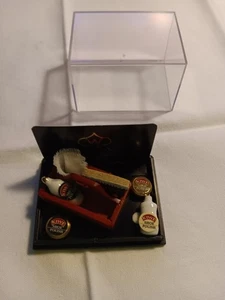 (R 58 )Reutter Porzellan für die Puppenstube Schuhputzsachen - Bild 1 von 4