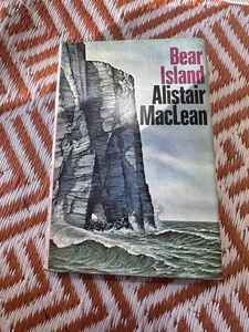 Bear Island (1971) ~ Alistair MacLean ~ Hardcover ~ Book Club Edition - Picture 1 of 12