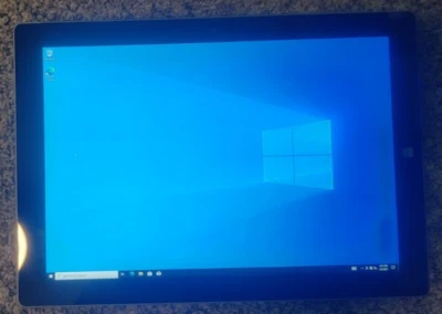 Microsoft Surface 3 (1645)  64GB  10.8" 4GB RAM Wi-Fi Windows 10-Silver - Image 1 of 4