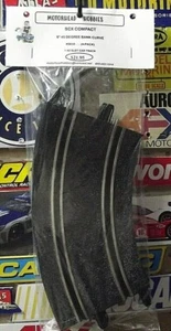 SCX COMPACT 1:43, 9" 45 DEGREE BANK CURVE SLOT CAR TRACKS, #5833, (4-PACK) - Bild 1 von 1