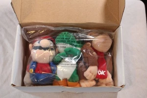 Juego de Peluche Vintage Nintendo 64 Mario Yoshi & Donkey Kong Beanbag En Paquete N64 - Imagen 1 de 7