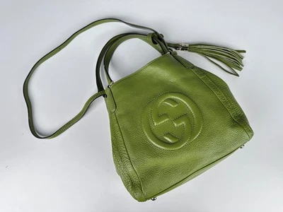 Bolso de Mano GUCCI Cellarius Soho Entrelazado G Cuero Bidireccional Borla Verde Manzana Foto 1 de 4