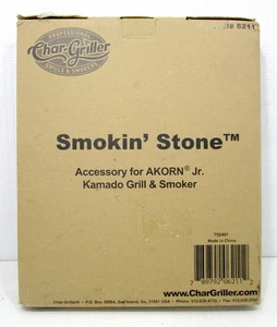 Char-Griller AKORN Jr. Smokin' Stone 6211 - NUOVO - Foto 1 di 6