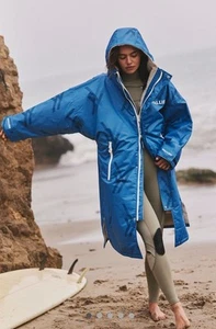 Free People Wallien Changing Robe Coat Hooded Faux Fur Lined Cooks Blue O/S NEW - Picture 1 of 8