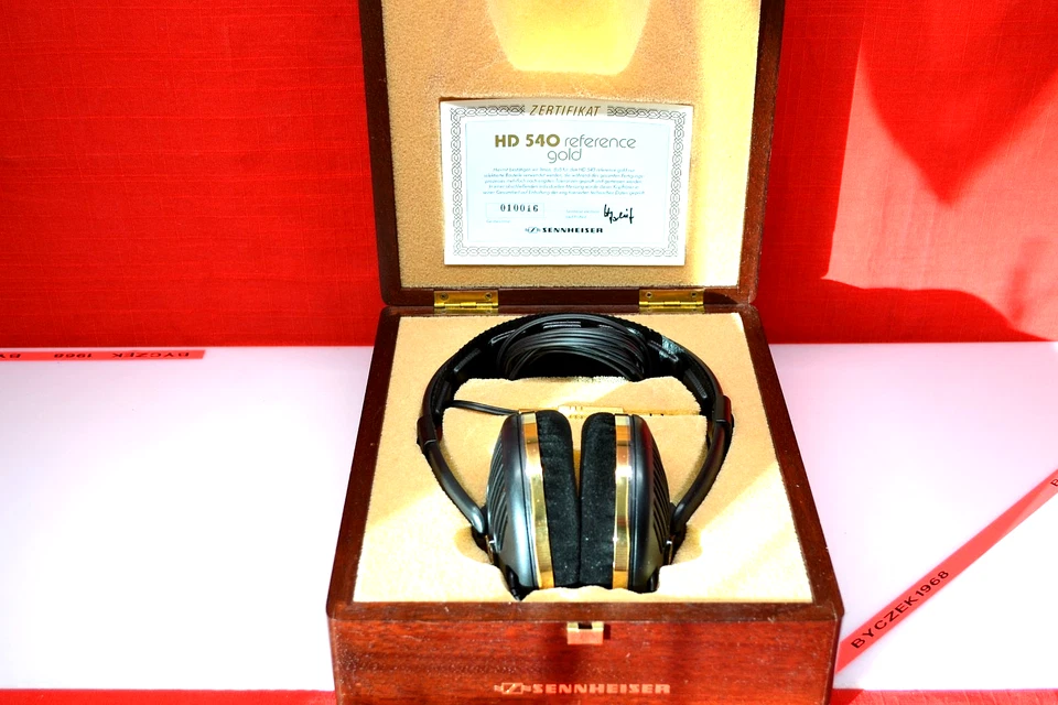 Sennheiser HD-540 - Reference -GOLD - Stereo Bügelkopfhörer  TOP Zustand - OVP . - Bild 1 von 4