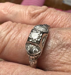 Antique 14K WG 5-Diamond Ring Size 8 Fancy Deco Design Setting .23 Center Stone - Picture 1 of 6