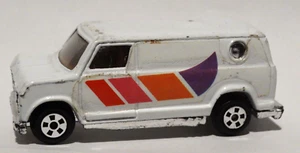 Yatming 1/64 70s Van, White - Picture 1 of 4