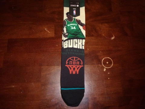 Giannis Antetokounmpo NEW mens large Stance socks casual NBA Bucks Cover
