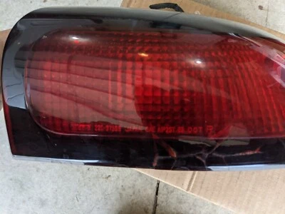 Lámpara trasera derecha Dodge Stealth RT TT 1992 usada OEM LUZ TRASERA LENTE TRASERA Foto 1 de 3