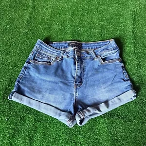 Almost Famous Mid Rise Cuffed Hem Stretch Blue Jeans Shorts Size 5 - Picture 1 of 9