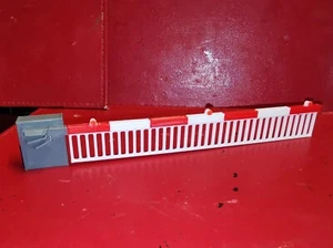 0 Gauge 1:48 set of 2 modern style level crossing gates - Picture 1 of 8
