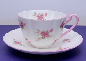 Shelley England "Bridal Rose" Ludlow Form Teetasse & Untertasse 399 - Bild 1 von 6