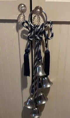 Cabide de porta prata sinos de Natal azul marinho/prata, pendurado decoração de toque resistente - Imagem 1 de 4