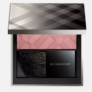 NEW BURBERRY EYE COLOR WET & DRY SILK SHADOW 2.7GM - ROSE PINK 201 - Picture 1 of 5